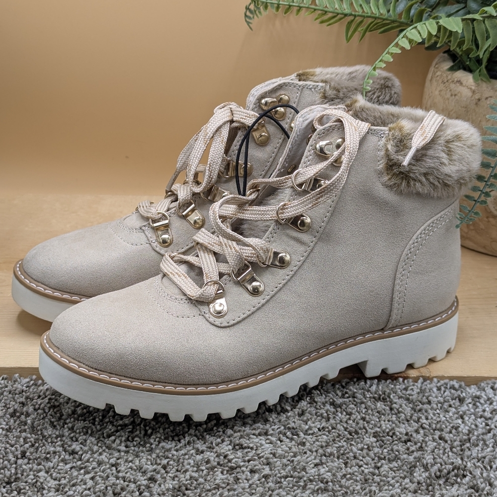 a.n.a. Nelson Faux Fur Lace Up Women's Hiking Boots Beige Size 8